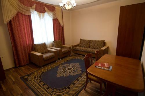 Hotel Intour Karakol