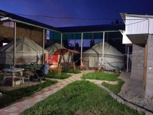 Duet Hostel