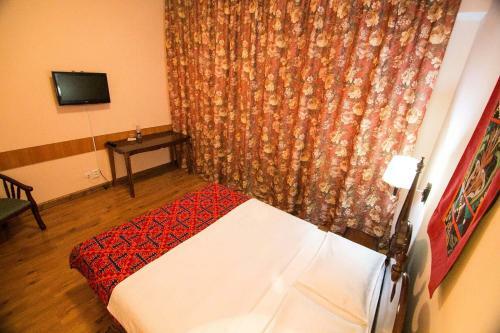 Hostal Tagaytay Karakol Hotel