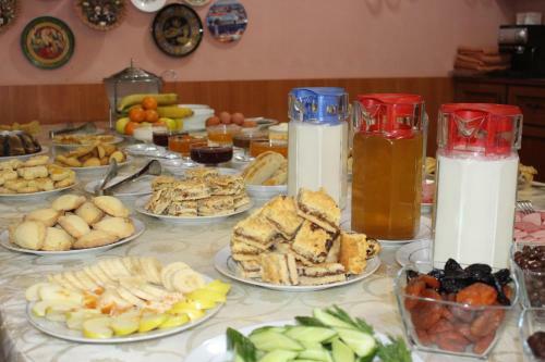 Hostal Tagaytay Karakol Hotel