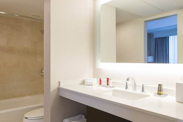 Hotel Chicago Marriott Suites Downers Grove