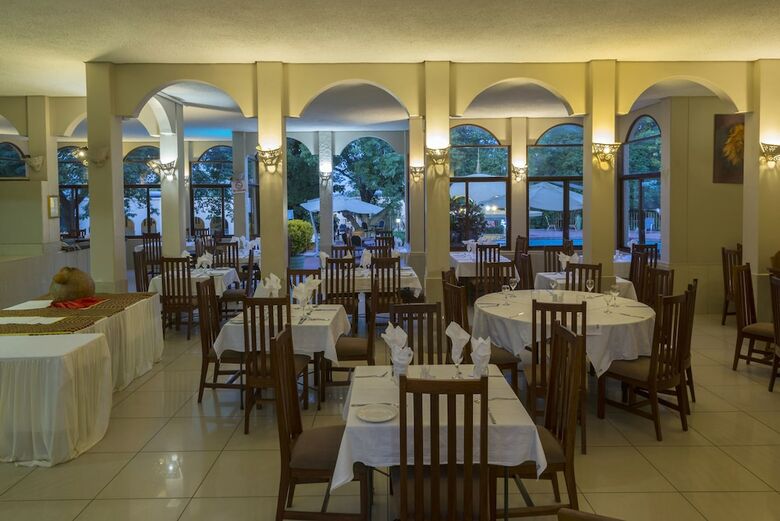 Hotel Victoria Falls Rainbow