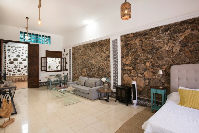 Apartamento El Charco Suites