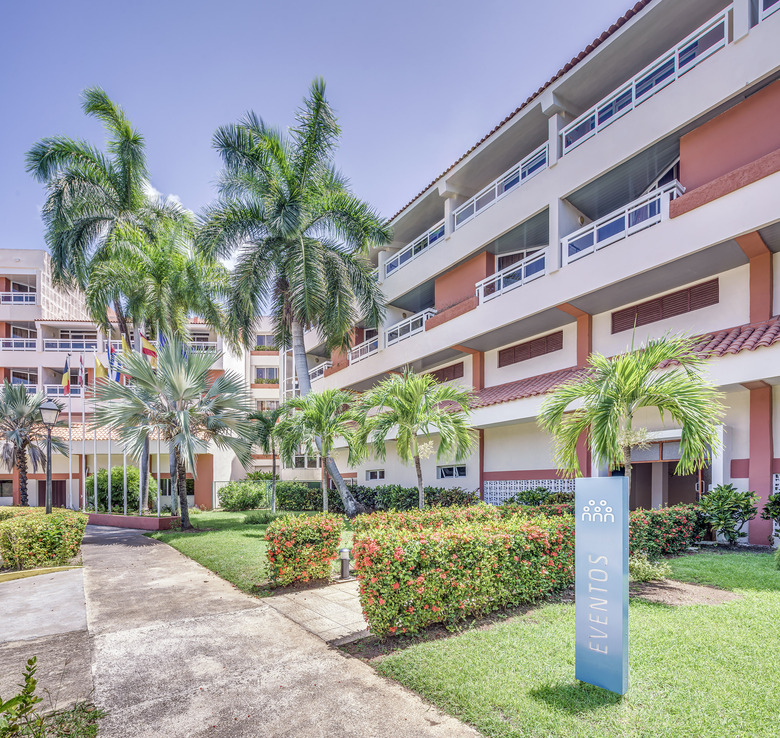 Hotel Occidental Arenas Blancas
