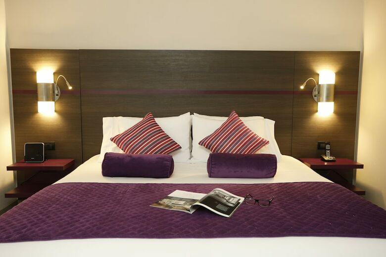 Hotel Mercure Bh Zona Financiera
