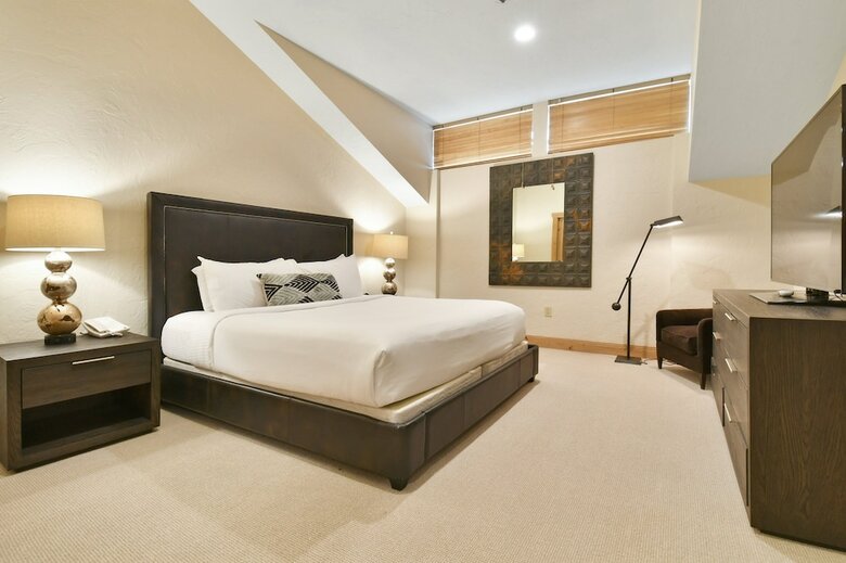 Hotel Grand Summit