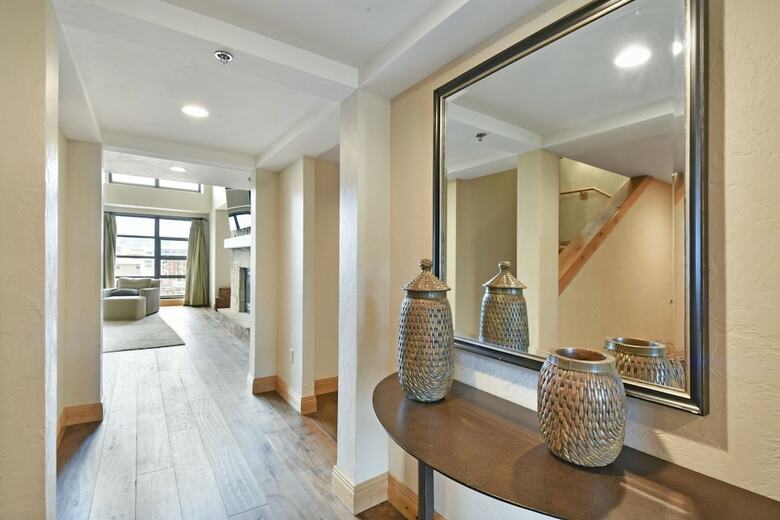 Hotel Grand Summit