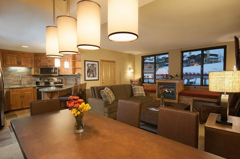 Hotel Grand Summit