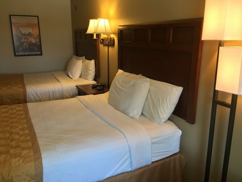 Hotel Docker�s Inn