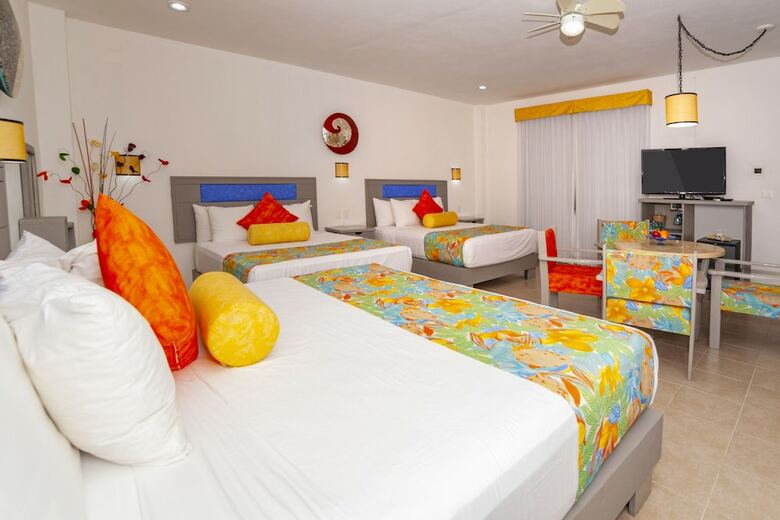 Mestizo Gallery Hotel