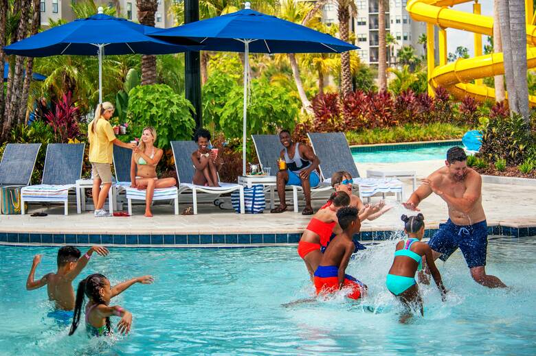 Hotel The Grove Resort & Spa