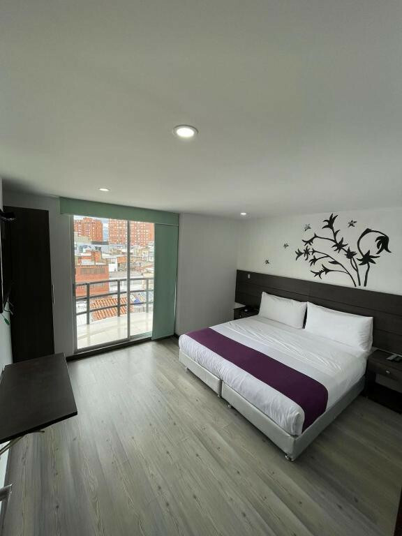 Expo Hotel Ferial
