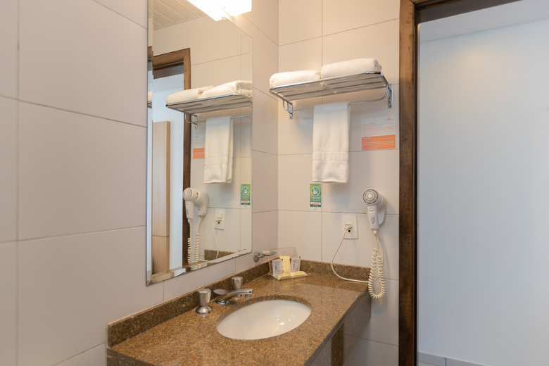 Hotel Harbor Self Saint Emilion