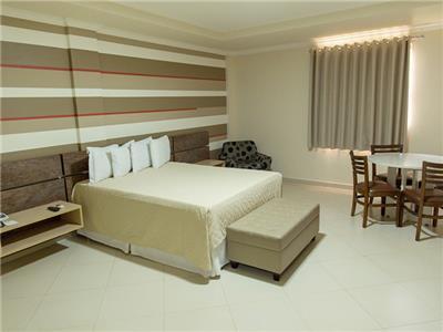Hotel Esuites Vale Dos Caraj�s