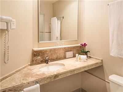 Hotel Esuites Lagoa Dos Ingleses ? Alphaville