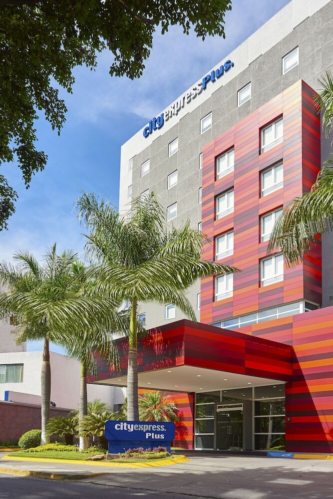 Hotel City Express Plus Guadalajara Expo