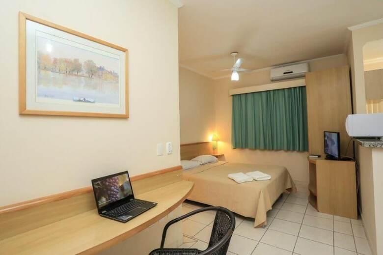 Hotel The Hill Residence