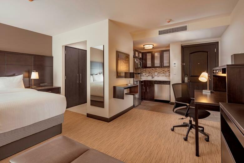 Hotel Staybridge Suites Irapuato