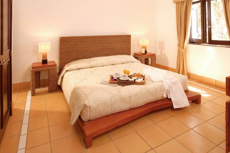 Hotel Pine Cliffs Village & Golf Suites