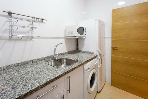 Apartamentos Diaber Alberto Lista