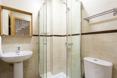 Apartamentos Diaber Alberto Lista