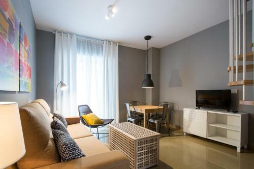 Apartamentos Diaber Alberto Lista