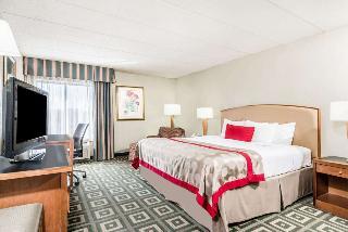 Hotel Ramada By Wyndham Xenia