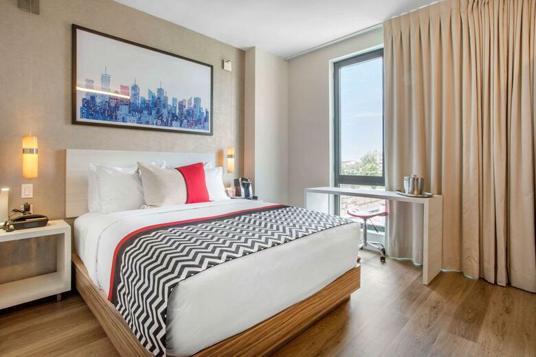 Insignia Hotel Ascend Hotel Collection
