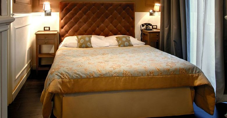 Hotel B Place
