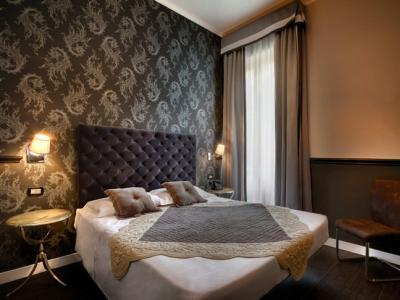 Hotel B Place