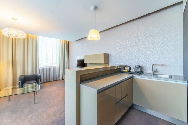Hotel NH Bratislava Gate One