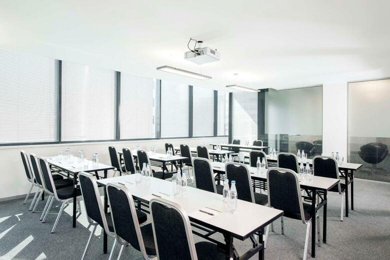 Hotel NH Bratislava Gate One