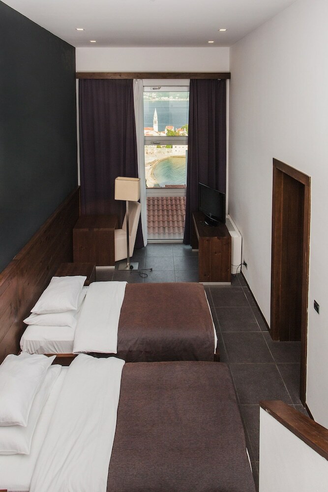 Hotel Avala Resort & Villas