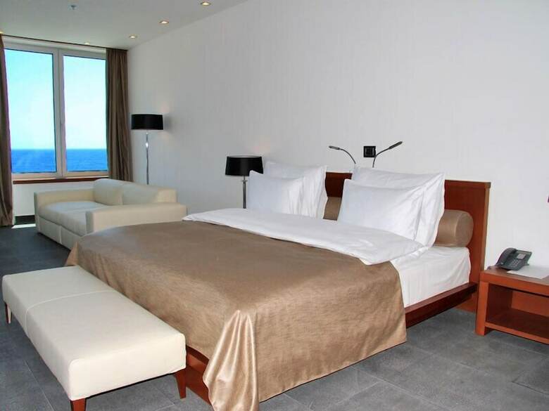 Hotel Avala Resort & Villas