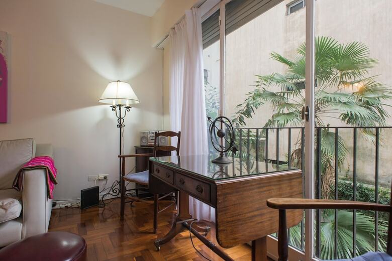 Apartment Rod Pena 2 - By Hart