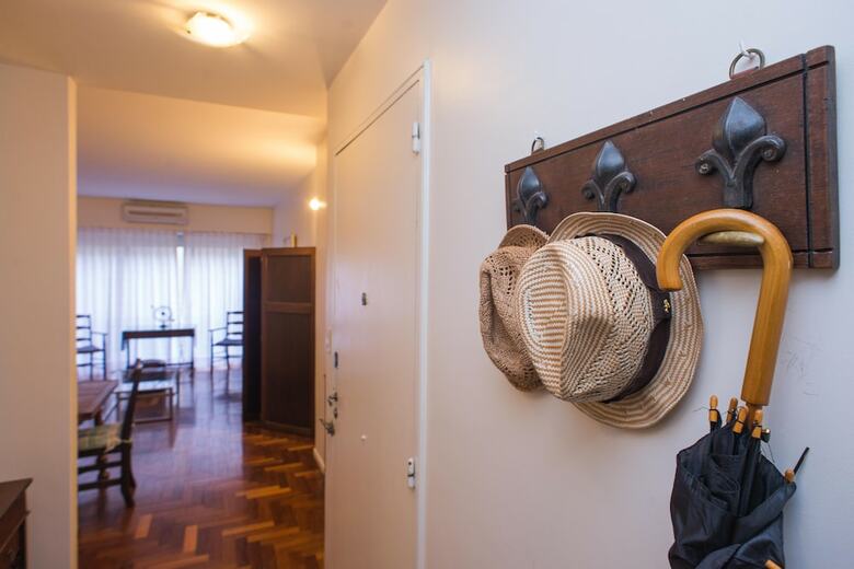 Apartment Rod Pena 2 - By Hart