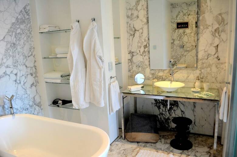 Faena Hotel - Master Suite - Residence