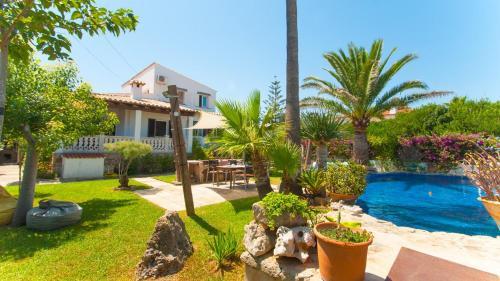 Villa Fisherman