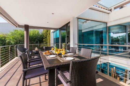 Villa Ses Oliveres - Ultra Stylish Villa With Pool