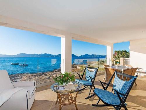 Apartment Morer Sea Views