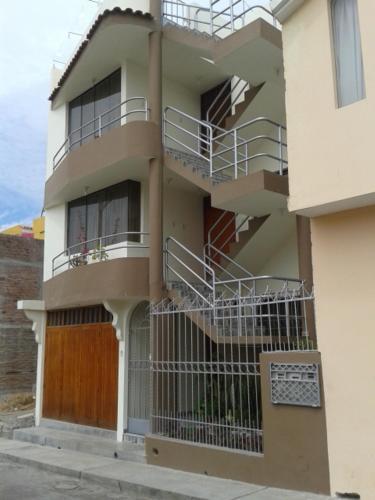 Apartamento Cerro Colorado 3 Dormitorios