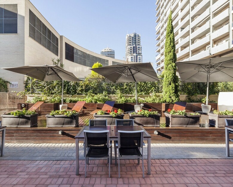 Hotel Ilunion Valencia 4