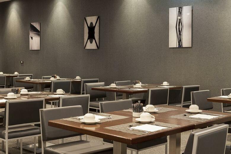 AC Hotel Gij�n By Marriott