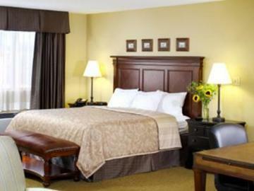 Best Western Plus Dubuque Hote