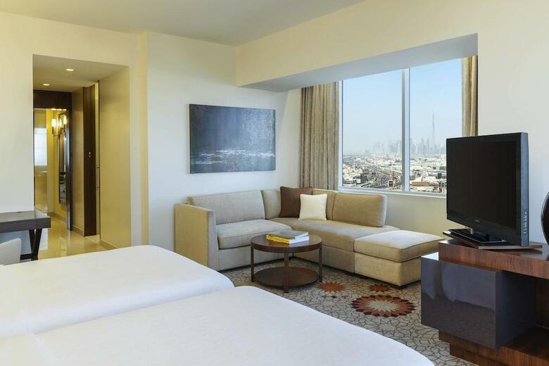 Hotel Pullman Mall Of The Emirates