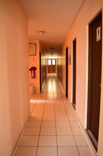 Hotel Hostal La Villa Inn