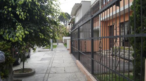 Bed & Breakfast Casa De Hospedaje Los Lirios