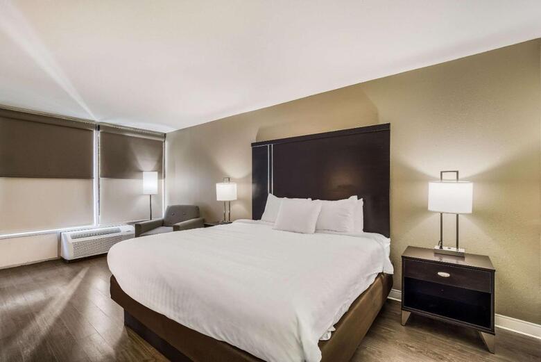 Hotel Ramada Florence Center