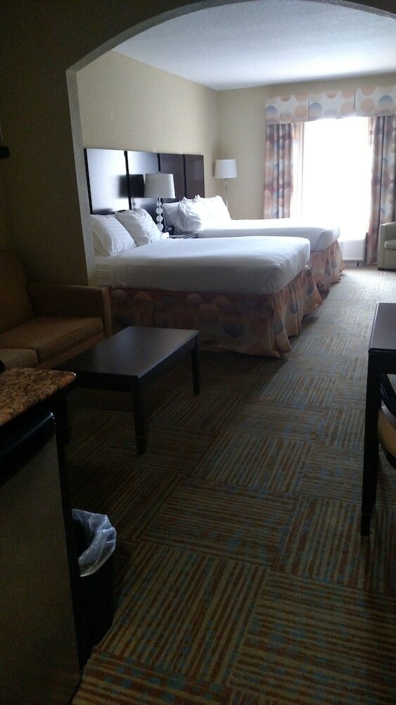 Holiday Inn Express Hotel & Suites Perry