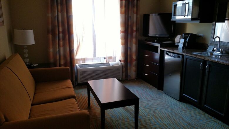 Holiday Inn Express Hotel & Suites Perry